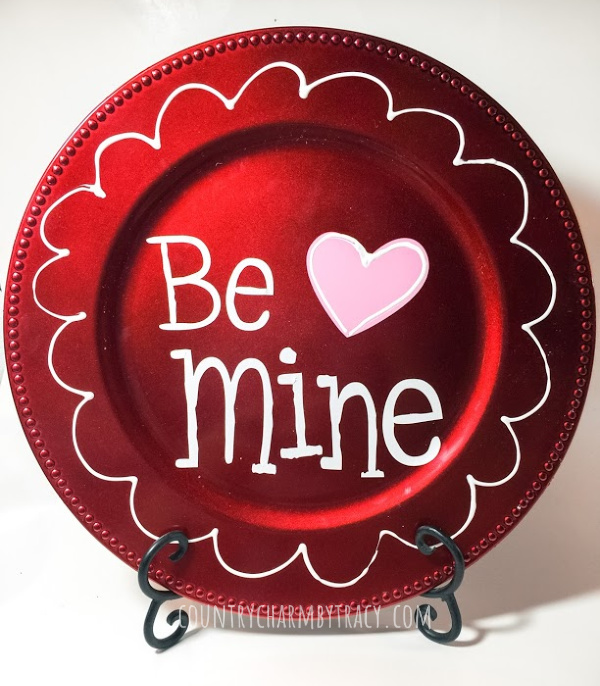 Be Mine Valentine Charger Decor {Inspired by Pinterest} with Video Tutorial