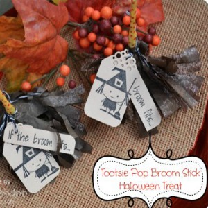 Tootsie Pop Broom Stick {Halloween Treats}