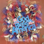 God Bless America Mesh Wreath | Square Wreath DIY